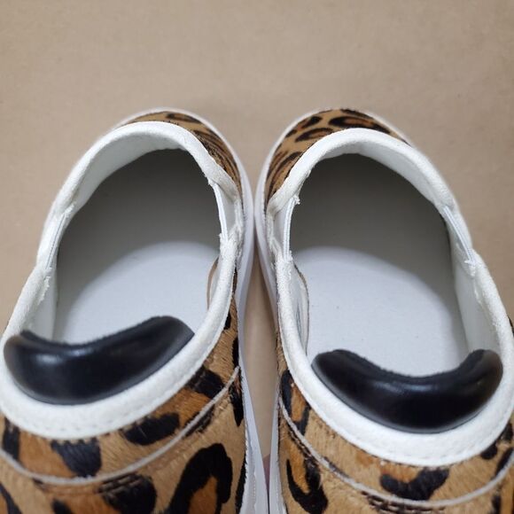 UGG Alameda Spotty Slip On - Picture 9 of 16